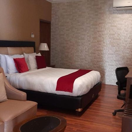 Hotel Griya Wijilan Syariah Yogyakarta Exterior foto